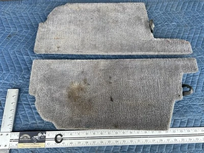 Par de paneles de alfombra trasera gris Volvo 740 940 1989-1995 vagón izquierdo y derecho OE #5002E Foto 1 de 4