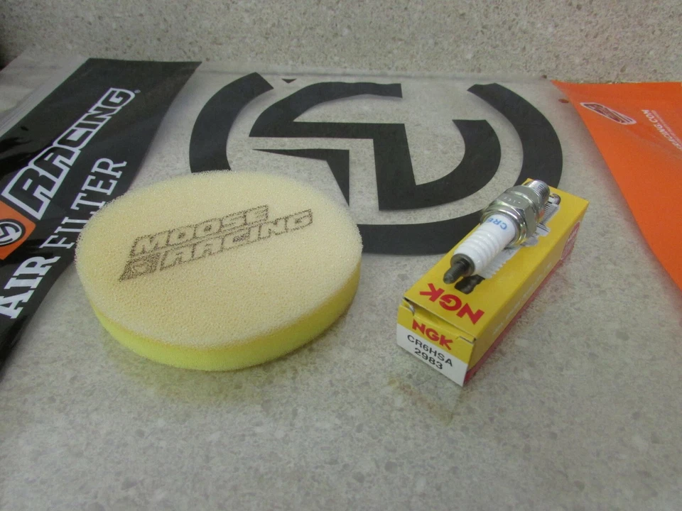 KIT DE PUESTA A PUNTO FILTRO DE AIRE Y BUJÍA HONDA CRF70F XR70R CRF70 XR70 70 CR6HSA Foto 1 de 1