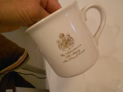 TAZA GEVALIA KAFFE SU MAJESTAD-EN MUY BUEN ESTADO+-3 1/4" DE ALTO Foto 1 de 4