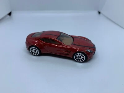 Hot Wheels - Aston Martin One-77 Rojo - Diecast Coleccionable - Escala 1:64 - USADO 2 Foto 1 de 2
