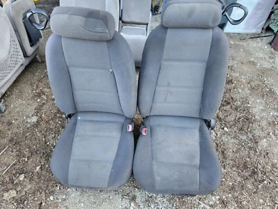 Ford Mustang 2004 juego de asientos delanteros conductor gris eléctrico tela 2 tonos gris Foto 1 de 4