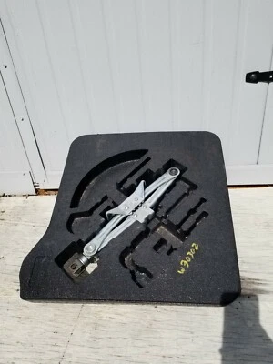 Juego de kit de gato de neumático de emergencia Honda Accord 2008-2012 con estuche OEM Foto 1 de 4