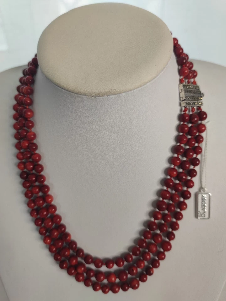 collana corallo rosso tre fili con chiusura in argento 925.  - Immagine 1 di 4
