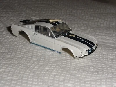 AFX Mega G+ FORD SHELBY GT 350 HO CARROCERÍA RANURA ¡En venta hasta agotado! Foto 1 de 4