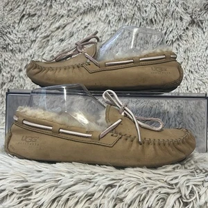 UGG Dakota Zapatilla Mocasín Para Mujer 6 Castaño Marrón Piel de Oveja Rosa Corbata - Imagen 1 de 12