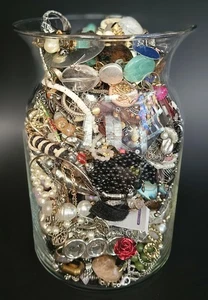 Trödel Schmuck Handwerk Bergung Mehrzweck Lot 3 Pfund 7,7 Oz - Bild 1 von 7