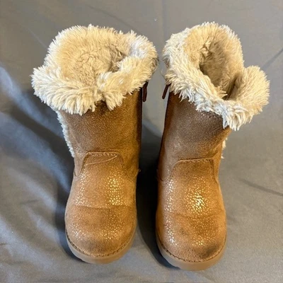 Botas altas de invierno Cat & Jack para niñas pequeñas de piel sintética de oveja marrón talla 7 Foto 1 de 4