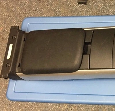 Mazda RX-8 2004 2005 2006 2007 2008 consola central trasera con portavasos Foto 1 de 4