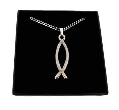 Colgante de pez cristiano en caja de regalo hecho a mano en peltre sólido sin plomo  Foto 1 de 3