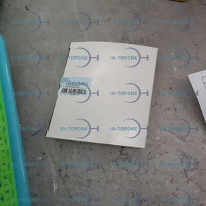 1PC New Omron PLC E2EC-CR8D1 2M Fast Delivery - Picture 1 of 1