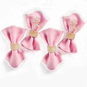 Solino Home 100% Linen Dinner Napkins Set of 4, Giselle Scallop Edge, 20 x 20 In - Picture 1 of 40
