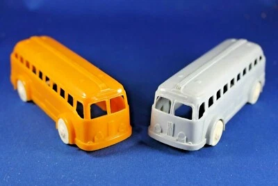 Plasticville - O-O27 - Vehicles - V10 - 2 Buses - Orange & Gray  - Image 1 of 4