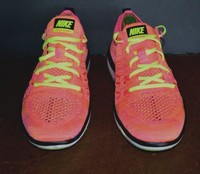 oc women's running shoes