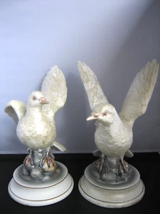 Pair WHITE DOVE figurines BY ANDREA white doves statues opened Wings 23 x 19 cm - Picture 1 of 12