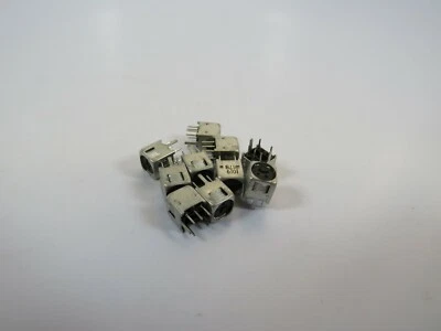 (10 NUEVO) Inductor Bobina Variable Toko 3.9uH 7.96MHz Qmin:55 6x6mm 332PN-T1019Z Foto 1 de 2