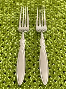 Yamazaki Toffolon VINEYARD ICE Stainless 2 Dinner Forks Frost Korea Flatware - Picture 1 of 7