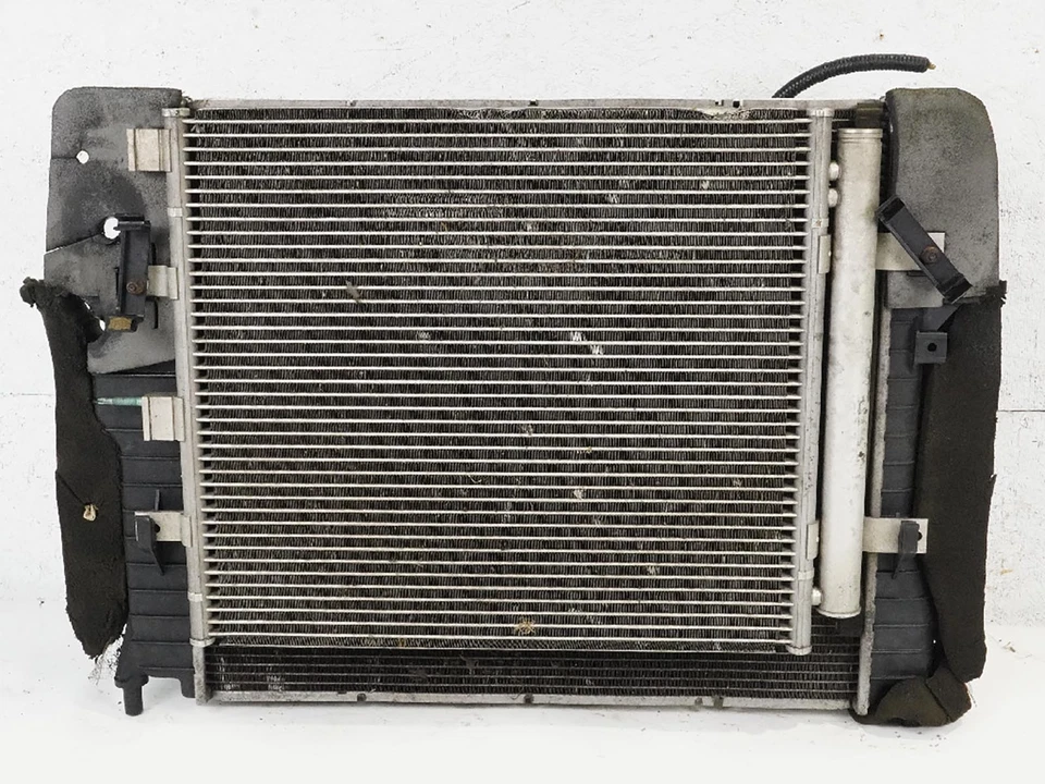 2009 - 2010 JAGUAR XF X250 4.2L RADIATOR CONDENSER COOLANT FAN SHROUD MOTOR OEM Foto 1 de 4