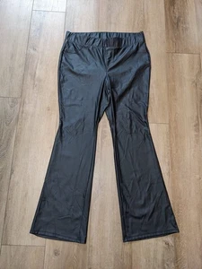 Torrid Womens Faux Leather Slim Bootcut Pants Black Stretch Waist Sz 2 or L - Picture 1 of 8