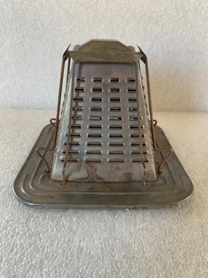 Vintage Camp Stove Camping 4 Slice Toaster Primitive - Image 1 of 4