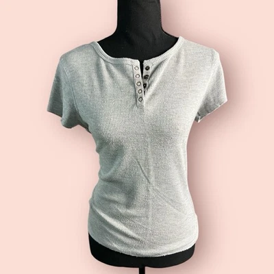 Vtg Y2K Top Ribbed Henley Short Sleeve Bella Swan Baby T Fairy Grunge Large Gray - Image 1 of 4