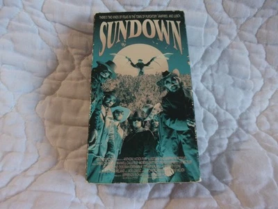SUNDOWN THE VAMPIRE IN RETREAT VHS VESTRON HORROR COMEDY WESTERN BRUCE CAMPBELL - Image 1 of 4