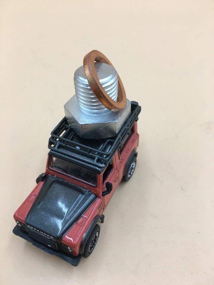 Tapón y lavadora de drenaje de cárter motores Defender 90/110/130 300TDi UAM2857L UAM2957L Foto 1 de 1