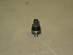 Sensor de conmutación interruptor de presión de aceite del motor Honda Civic 1,8 L 06-15 OEM de fábrica - Imagen 1 de 2