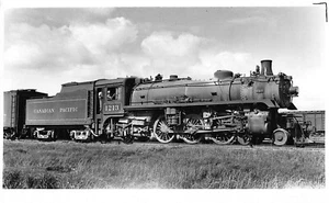 1976 Canadian Pacific Steam Train Engine #1213 Locomotive Yard 8x5 Photo X2200S - Bild 1 von 2