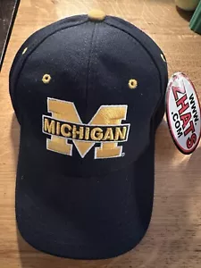 New University of Michigan Zephyr Fitted Hat Size 67/8 - Picture 1 of 3