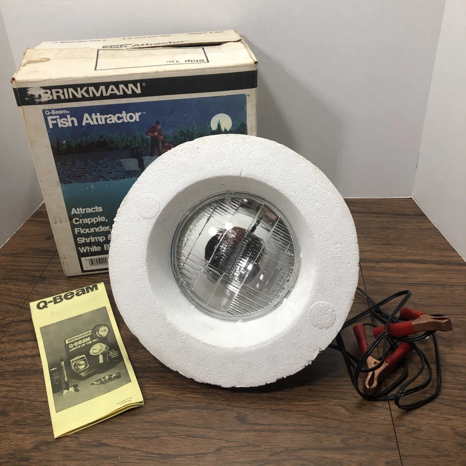 Luz de pesca flotante vintage Brinkmann Q-Beam Fish Attractor 12 voltios Foto 1 de 4