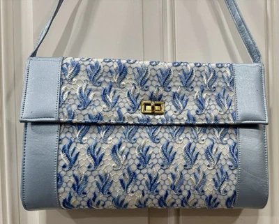 "Bolso de mano vintage de tela de diseño azul y blanco, cuero Lewis Designs 11"" X 7""" Foto 1 de 4