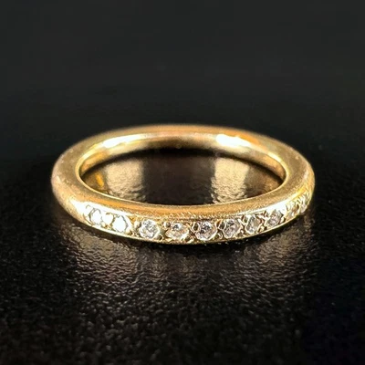 Anillo de media eternidad de diamantes de oro de 14 quilates de Pandora Foto 1 de 3