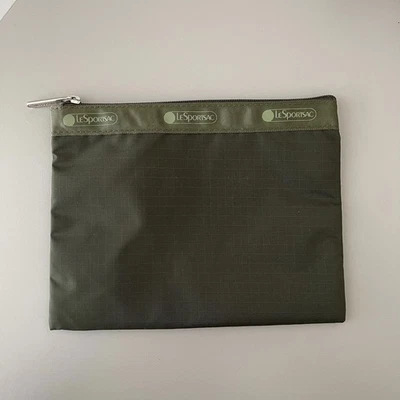 Bolsa Lesportsac Green Litty My Matching 1 zíper nova sem etiquetas  - Imagem 1 de 3