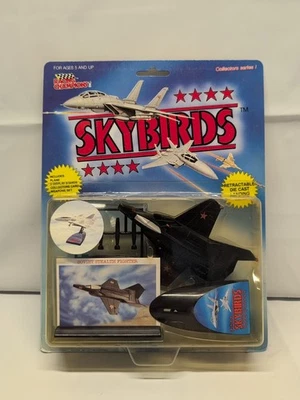 Skybirds Soviet Stealth Fighter Jet Racing Champions Militar 1989 De colección  Foto 1 de 4