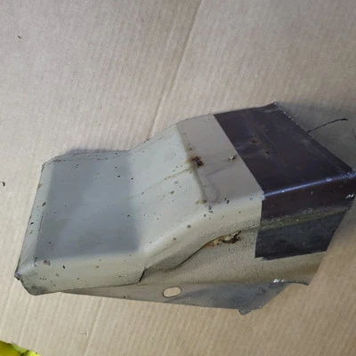 1984 Ford F150 F250 cabeceira dianteira reparo ferrugem 1980 1986 1985 1983 1982 1981 R/H - Imagem 1 de 3