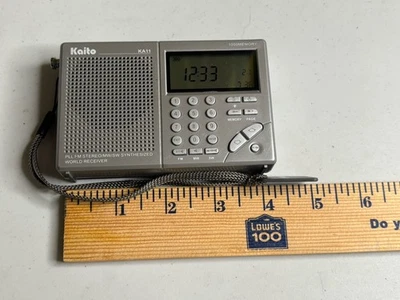 Receptor digital portátil de onda corta Kaito Radio KA11 AM/FM receptor de banda mundial Foto 1 de 3