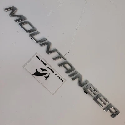 Mercury 'Mountaineer' 1999-2001 logotipo emblema trasero plateado OEM sin adhesivo Foto 1 de 3