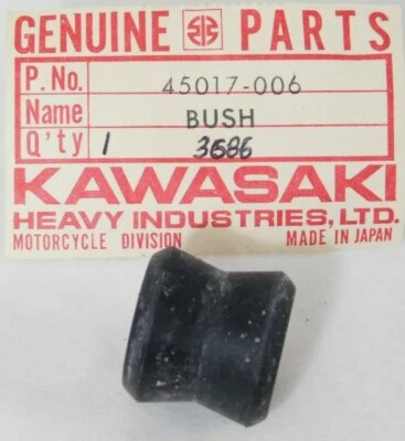 Резиновая амортизирующая втулка NOS Genuine Kawasaki F7 175, F9 350, G5 от оригинального производителя 45017-006 - Изображение 1 из 3
