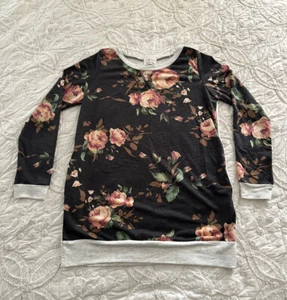 Women’s Black Coral Rose Floral Gray Top W/ POCKETS Sweatshirt Style Medium NWT - Picture 1 of 9