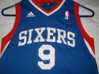 Camiseta deportiva azul para niño Andre Iguodala 9 76ers Sixers Philadelphia NBA pequeña Foto 1 de 4
