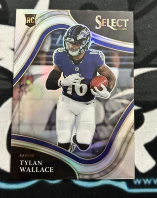 2021 Select Football #378 Tylan Wallace RC Field Level Silver PRIZM - Image 1 of 2