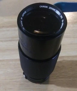 Vintage Canon 70-210mm 1:4 Manual Focus FD-Mount Zoom Lens (some scratches) - Picture 1 of 8