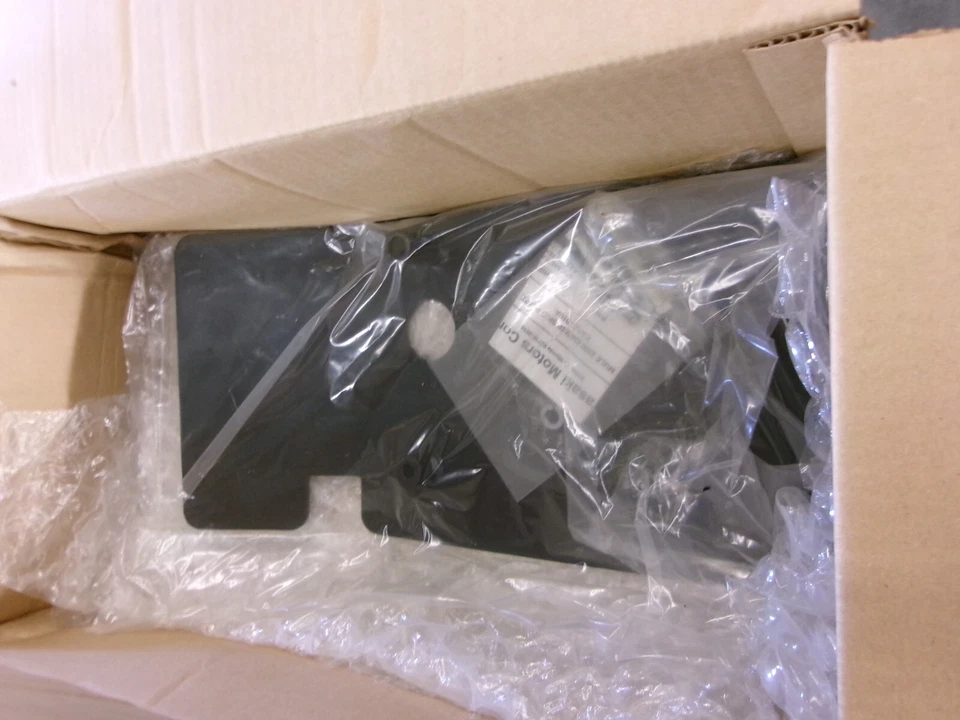 OEM KAWASAKI MULE KAF25-010A SKID PLATE - Imagem 1 de 1