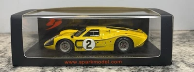 Ford GT40 MKIV 1967 escala 1/43 Spark #2 24H Le Mans B. McLaren, M. Donohue Foto 1 de 4