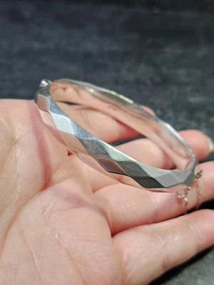 Pulsera plata facetada 1965 Foto 1 de 4