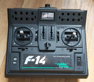 Robbe Futaba F14 Sendergehäuse mit Kreuzknüppeln - Bild 1 von 3