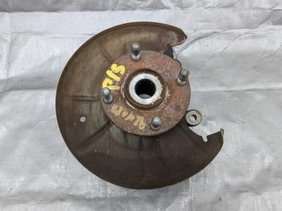 Mazda Miata 90-93 / Nudillo del husillo trasero / Lado del pasajero / SIN ABS / 92NAPZ Foto 1 de 4