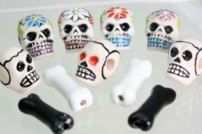 Skull and Bone Ceramic Beads , Skull ceramic beads, day of the dead. Halloween