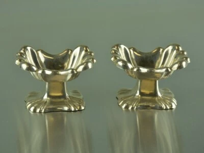 Um par de adegas de sal antigas de prata, 1849 - Imagem 1 de 4