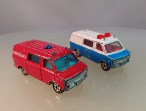 Tomica Chevy Van Pair, Red EMERGENCY Blue POLICE No. F22 1/78 Scale Japan - 1977 - Picture 1 of 8